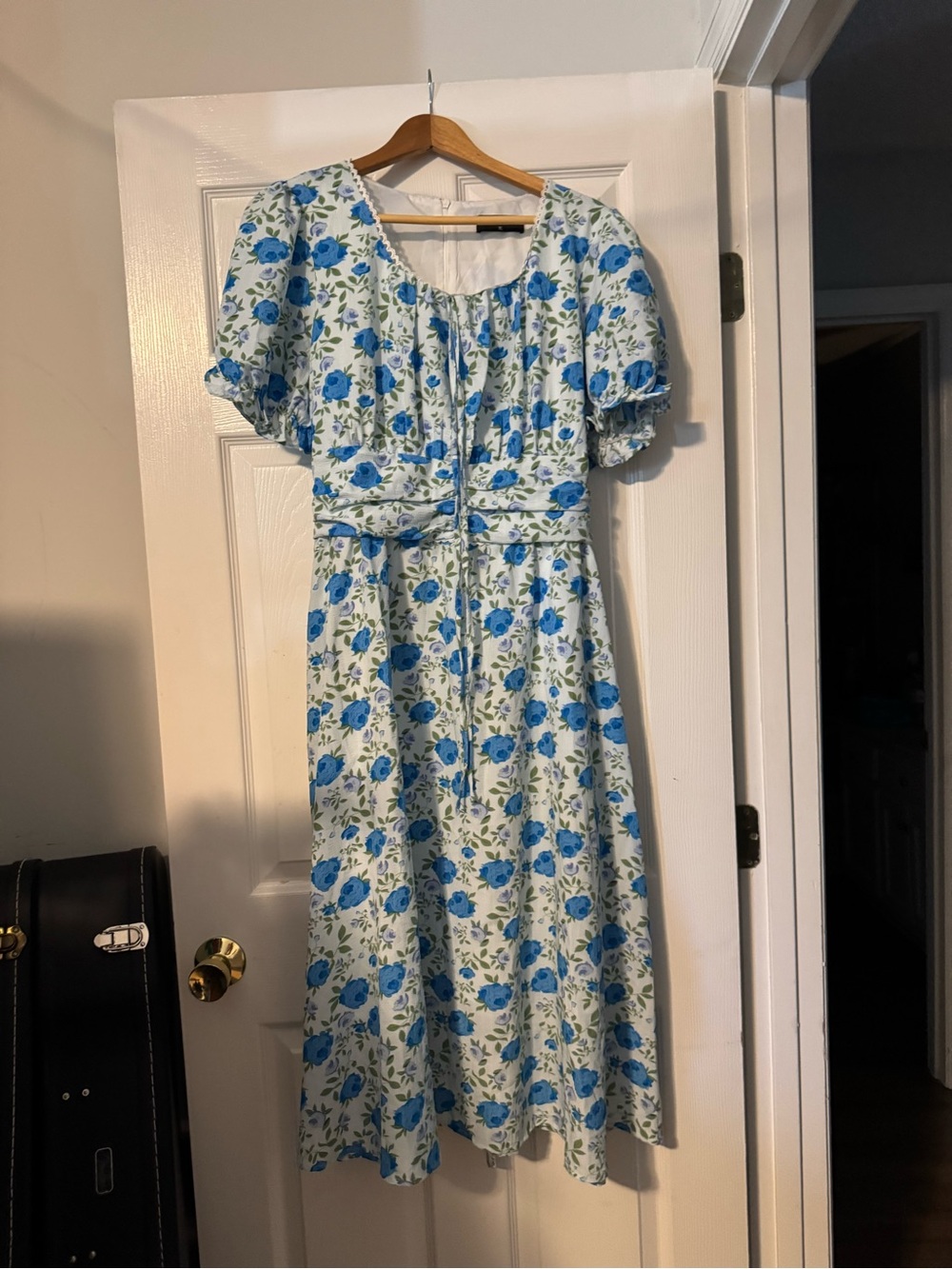 Blue Floral Midi Dress with Puff Sleeves